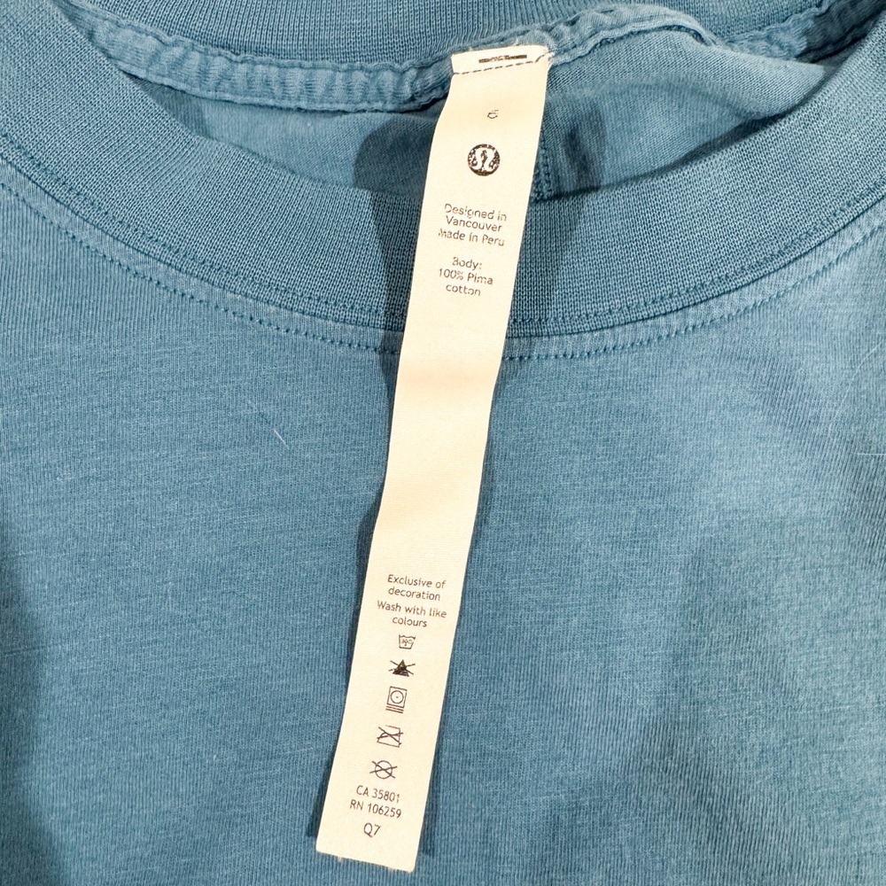 Lululemon women’s shirt size 6 light blue - Picture 3 of 4